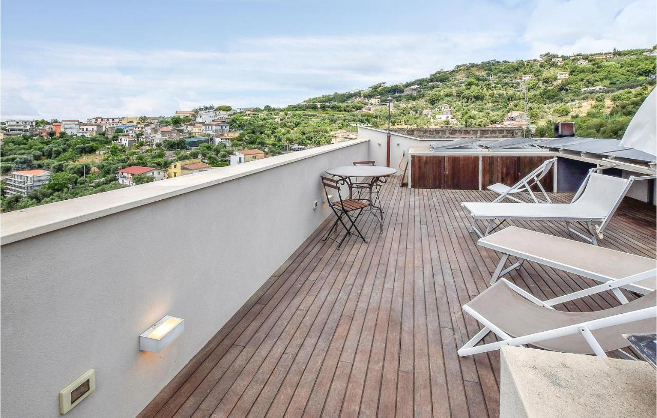 Cozy Apartment In Massa Lubrense Zewnętrze zdjęcie