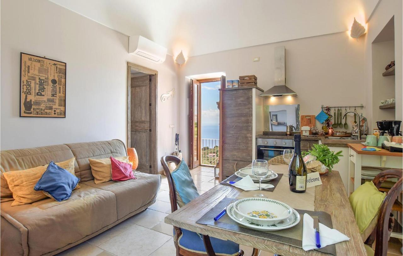 Cozy Apartment In Massa Lubrense Zewnętrze zdjęcie