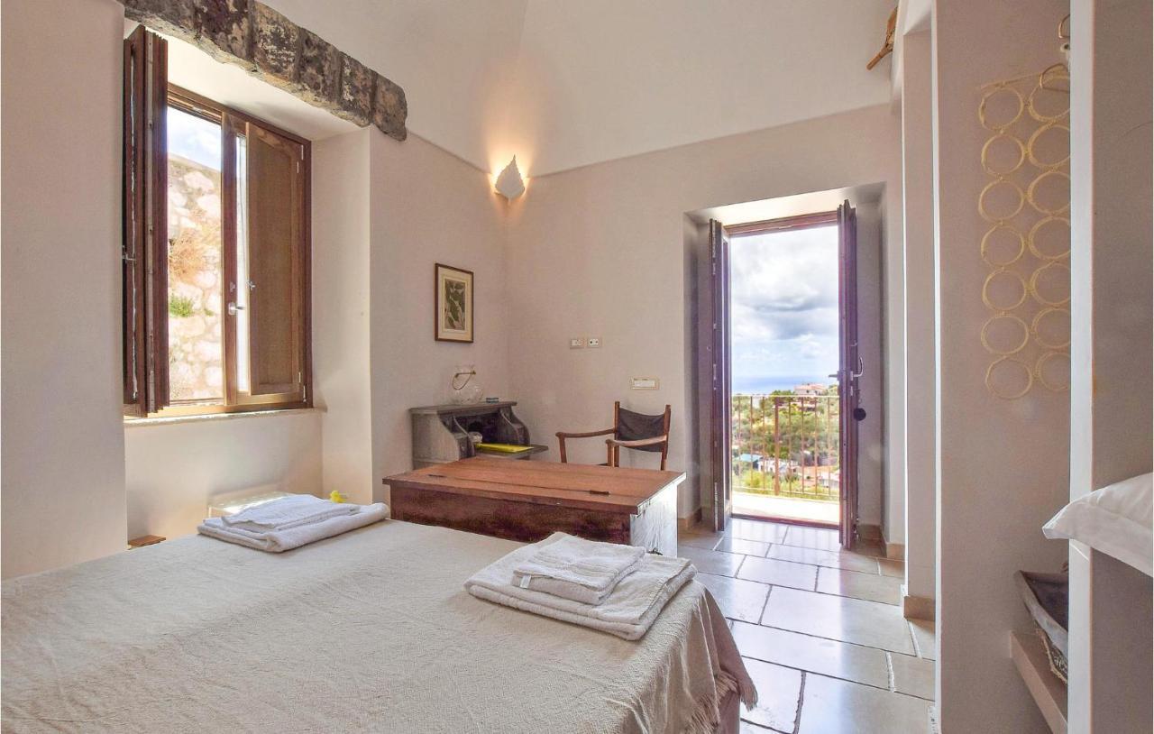 Cozy Apartment In Massa Lubrense Zewnętrze zdjęcie